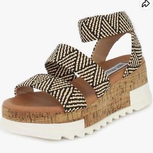 STEVE MADDEN- Strappy Platform Wedge Sandal- Size 8